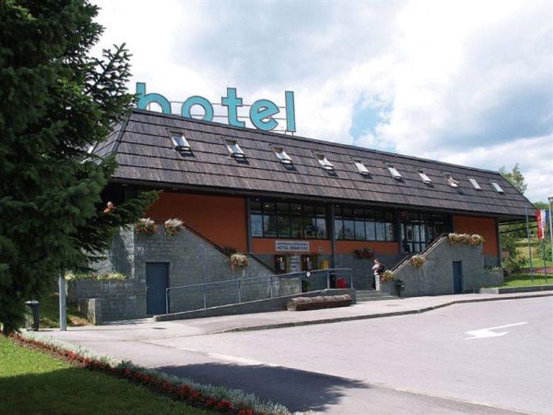 Hotel Grabovac พลิตวิชกา เยเซรา ภายนอก รูปภาพ