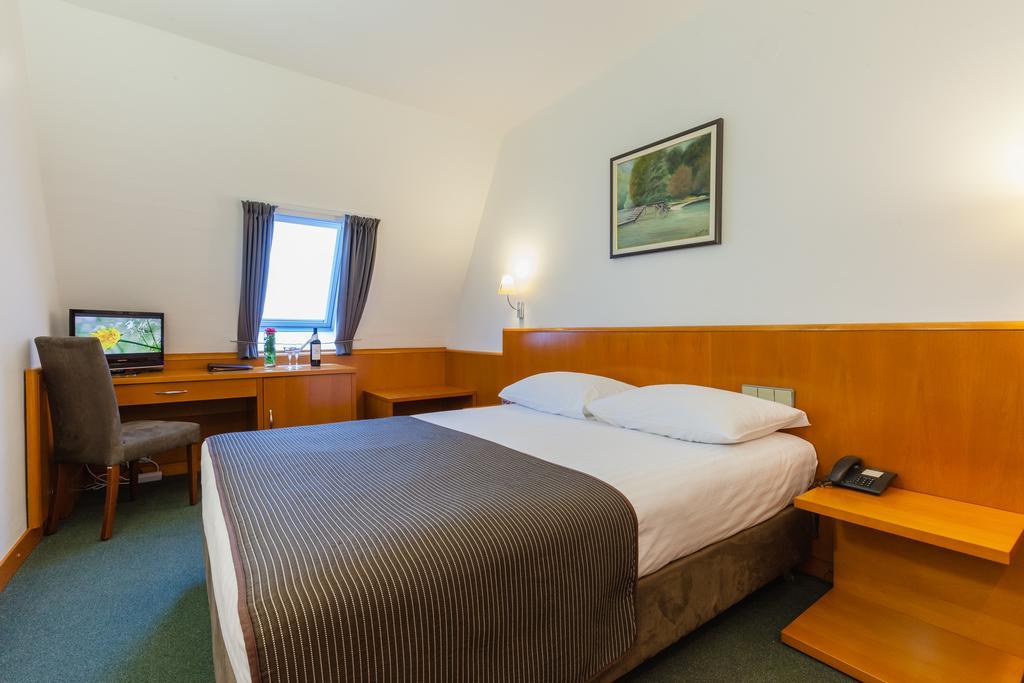 Hotel Grabovac พลิตวิชกา เยเซรา ภายนอก รูปภาพ